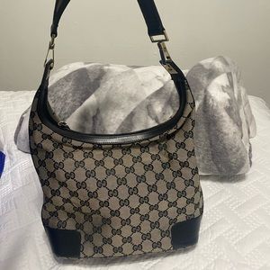 Gucci purse
